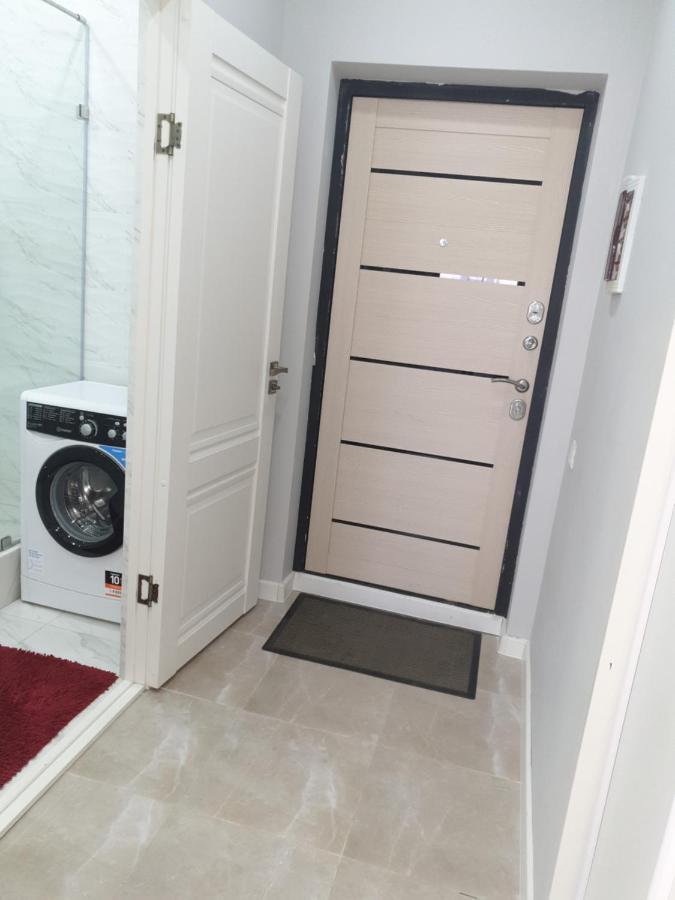 Центр Арбат Уютные Апартаменты В Новом Жк Almaty Extérieur photo